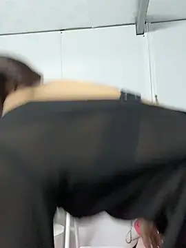 Nana-19's Live XXX Chat
