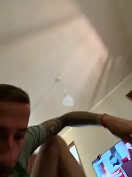 Chat +18 de MeladoDiMel ao vivo