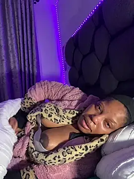 RainBougie – Live XXX-chat