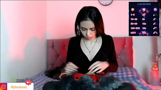 lilylouisee's Live XXX Chat