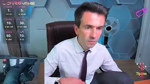 SteveTiger élő XXX-chatje