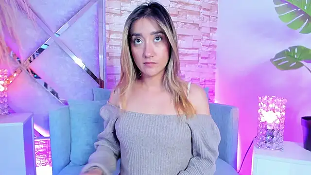 lucy_davies Adlı Modelin Canlı XXX Sohbeti