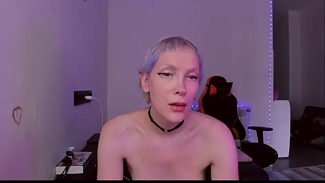 Lyricca XXX чат на живо