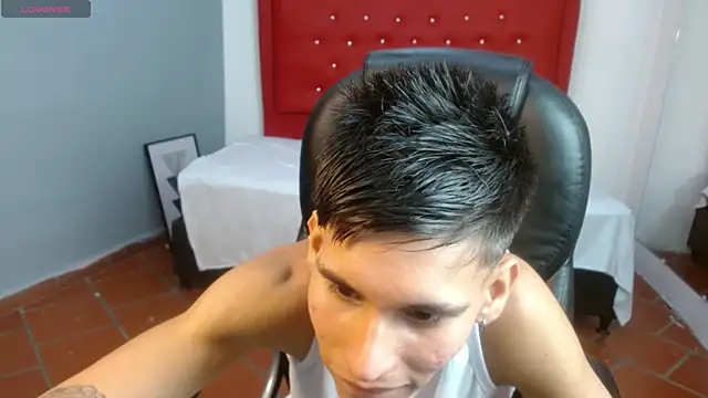 paullcb's Live XXX Chat