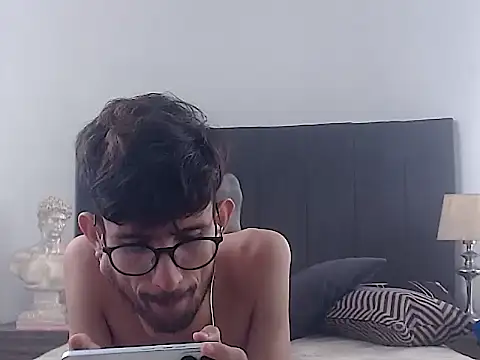 sasuke_bigcock's Live XXX Chat