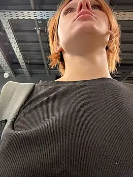 NinaParri Chat XXX live
