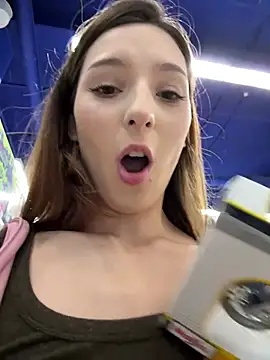 Chat XXX en directo de LilluKatten