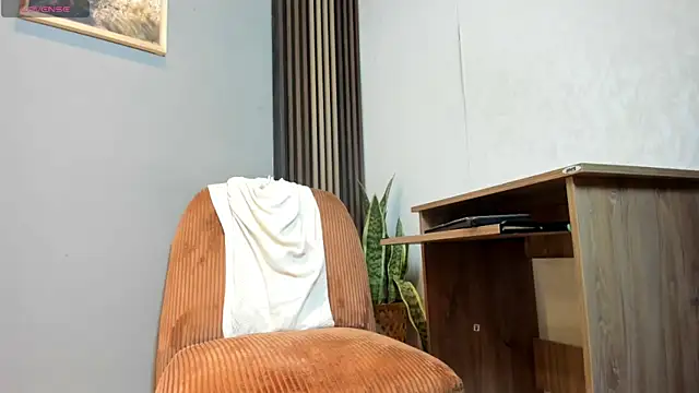HellLilith_ লাইভ XXX চ্যাট