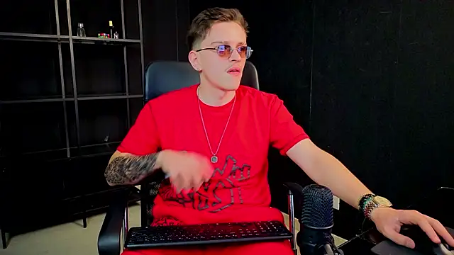 FelixStarkk Chat XXX live