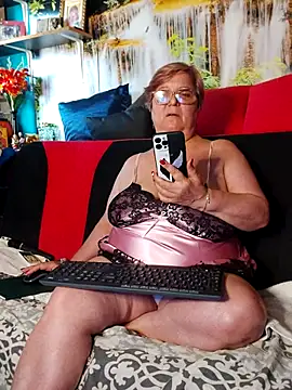 XXX chat uživo modela QueenPammy1