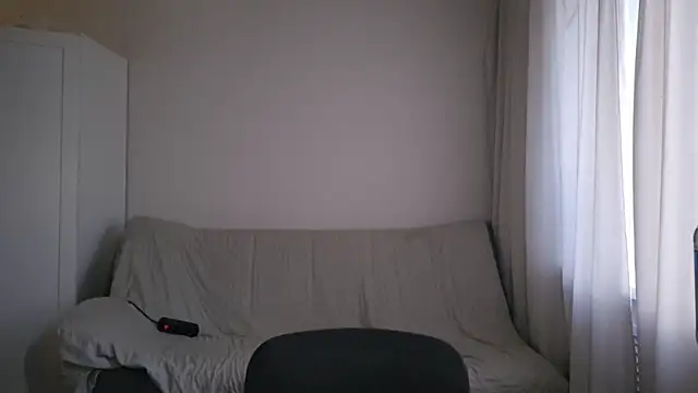 BloomMoon Adlı Modelin Canlı XXX Sohbeti