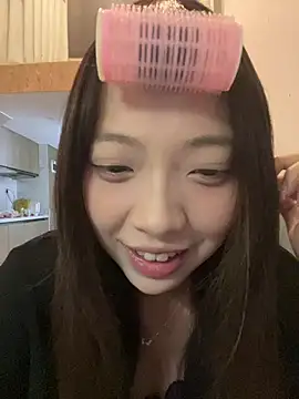 YY-1-1-1's Live XXX Chat
