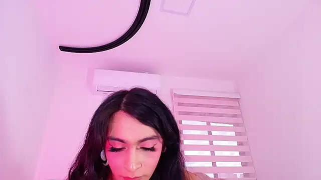 Malaia_thompson_'s Live XXX Chat
