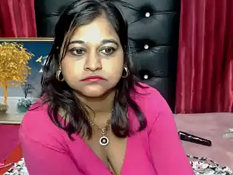 צ'אט XXX בשידור חי של indian_glitter
