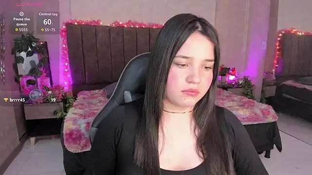 Julieth_Caandy – Naživo XXX chat