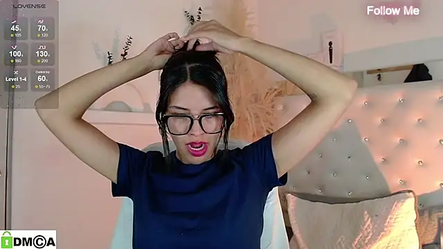 zoe_sexy_latin_19's Live XXX Chat