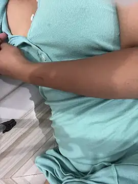 SexyVibesOnly01n Live XXX chat