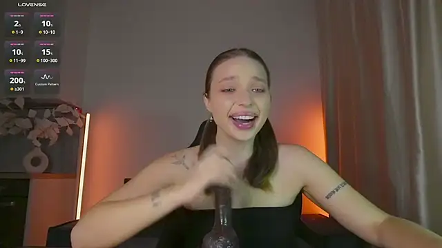 Онлайн чат XXX violla_sinzz