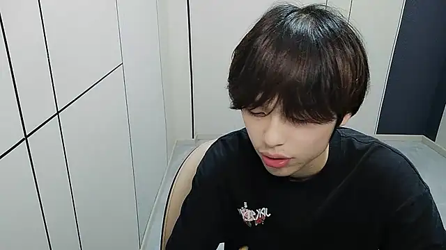 T2028T Live XXX-Chat