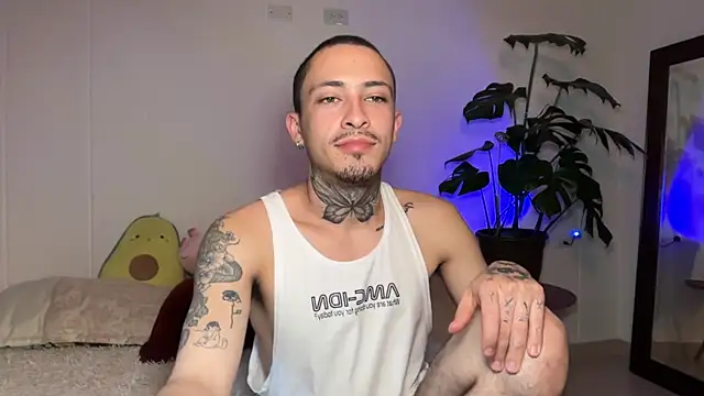 Noah_and_Stevenn Webbikameraesitys