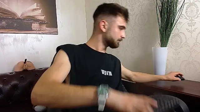 KyloEastn Live XXX chat