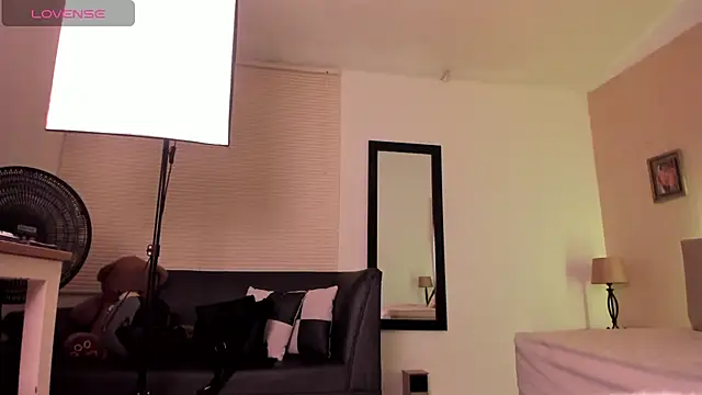 LolaVillalobos' Live XXX Chat