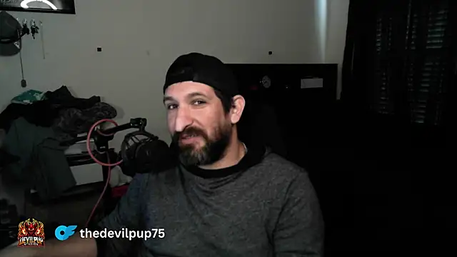 DevilPup75_ Adlı Modelin Canlı XXX Sohbeti