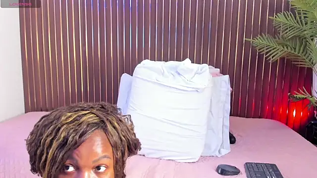 mia_pineda's Live XXX Chat