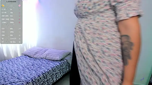karlie02_'s Live XXX Chat