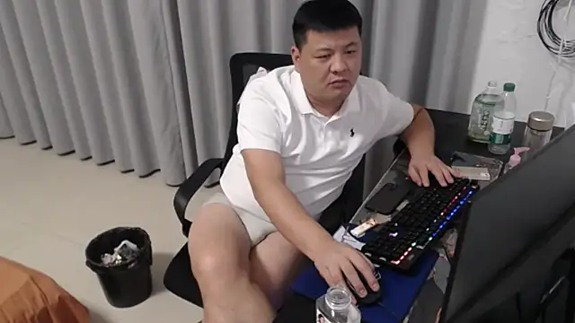 XXX chat uživo modela zhang1118