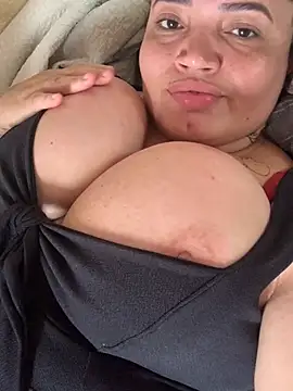 Gordinhaputaan Live XXX chat