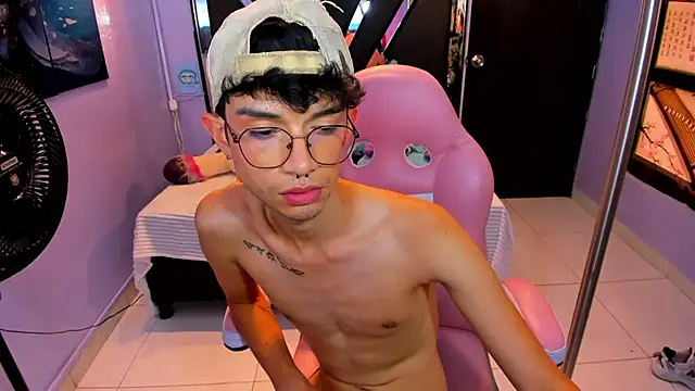 LiamHeatx Live XXX-Chat