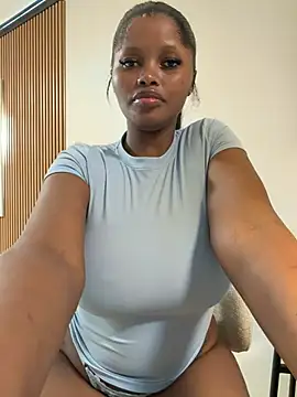 Neelo-Smith Adlı Modelin Web Kamerası Şovu