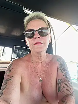 German_Milf লাইভ XXX চ্যাট