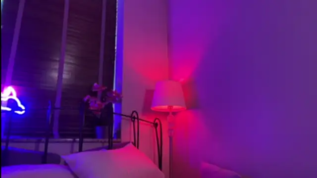 دردشة MistresssX الجنسية المباشرة