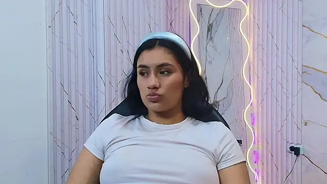 PEACHY_TAY's Live XXX Chat