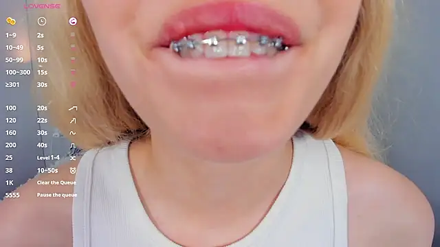 Barbiebloom élő XXX-chatje