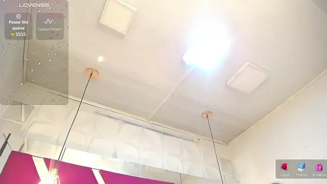 SalmaTits' Offline XXX Chat