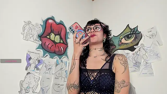 trinitty's Live XXX Chat