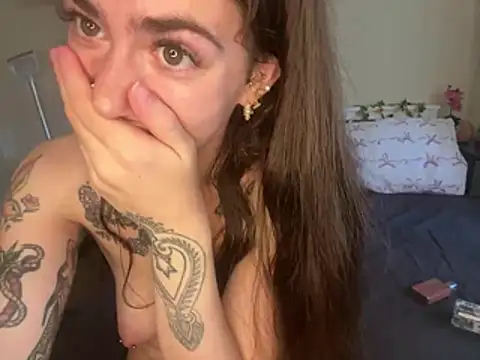 ValenciaTheVixenXX – Naživo XXX chat