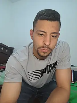 Cris_LaCobra_ Show in webcam