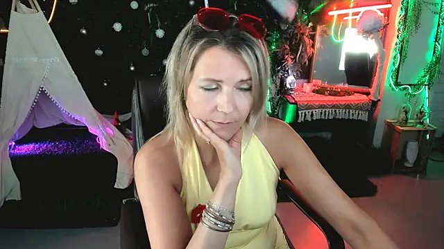 Chat XXX Live NicoleHitman
