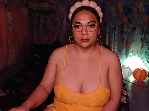 TsMiia_Curve Adlı Modelin Canlı XXX Sohbeti