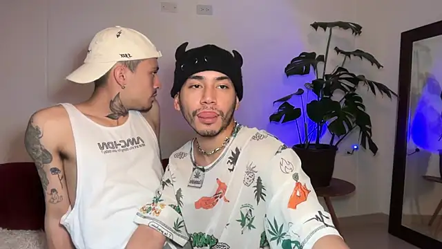 Chat XXX en directo de Noah_and_Steven