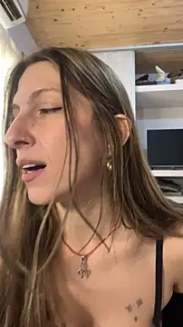 Chat +18 de Irisdollmagic ao vivo