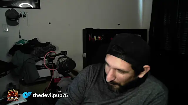 צ'אט XXX בשידור חי של DevilPup75_