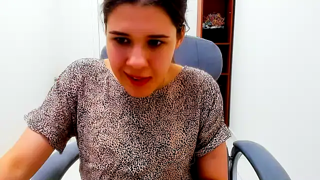 دردشة Joannia الجنسية المباشرة