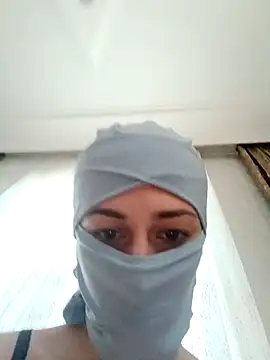 elisa0101 Adlı Modelin Web Kamerası Şovu