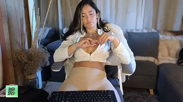Chat XXX ao vivo de LoreShark