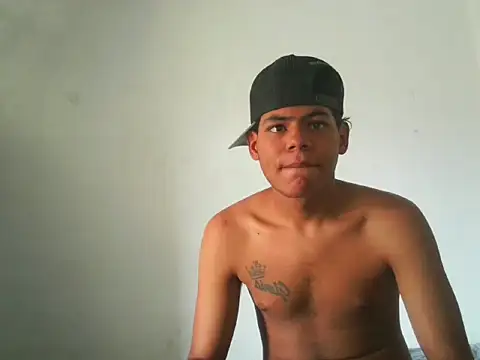_Tommy_hot_20n Webbikameraesitys